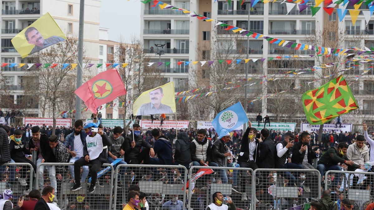 Diyarbakr'da terr rgt propagandas yaplan nevruz etkinliine soruturma