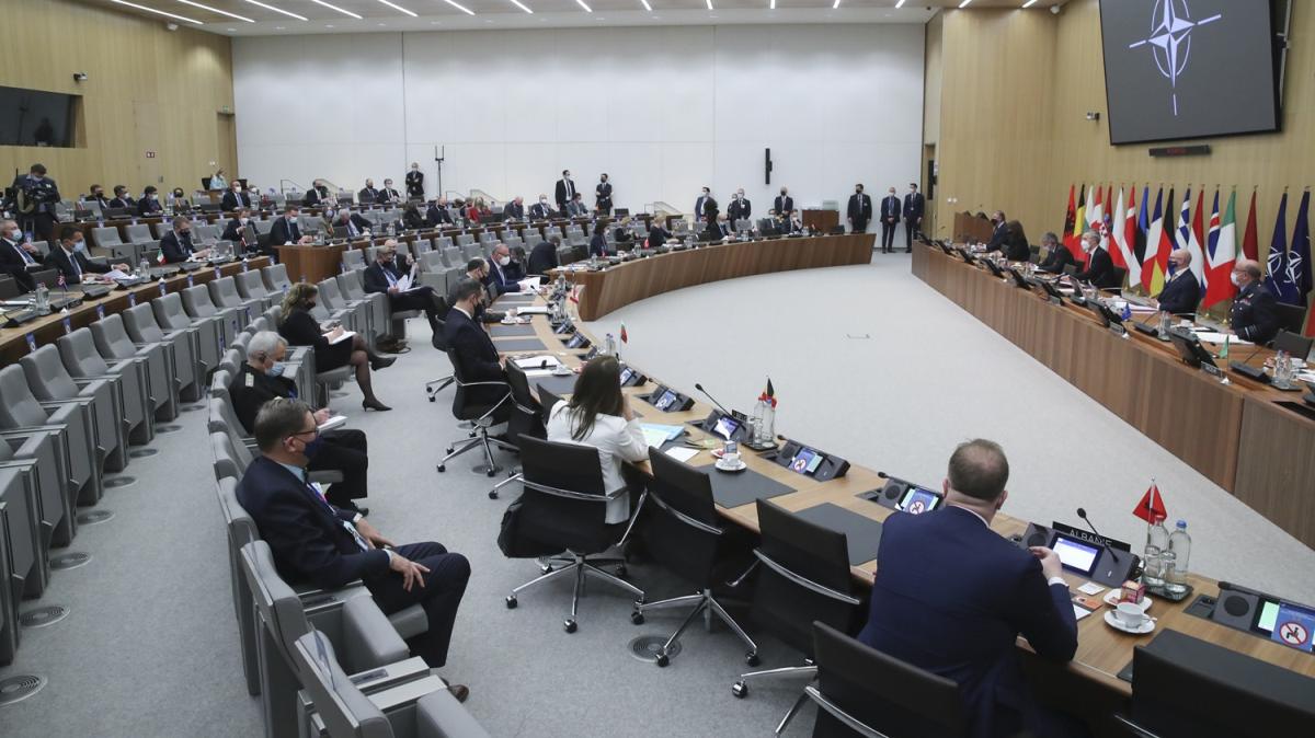 Bakan avuolu, NATO Dileri Bakanlar Toplants'na hitap etti