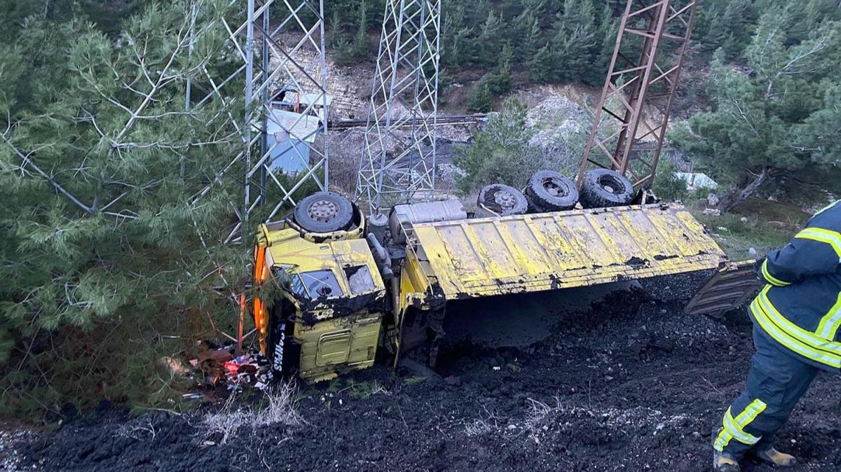 arampole devrilen kamyonun 61 yandaki ofr hayatn kaybetti