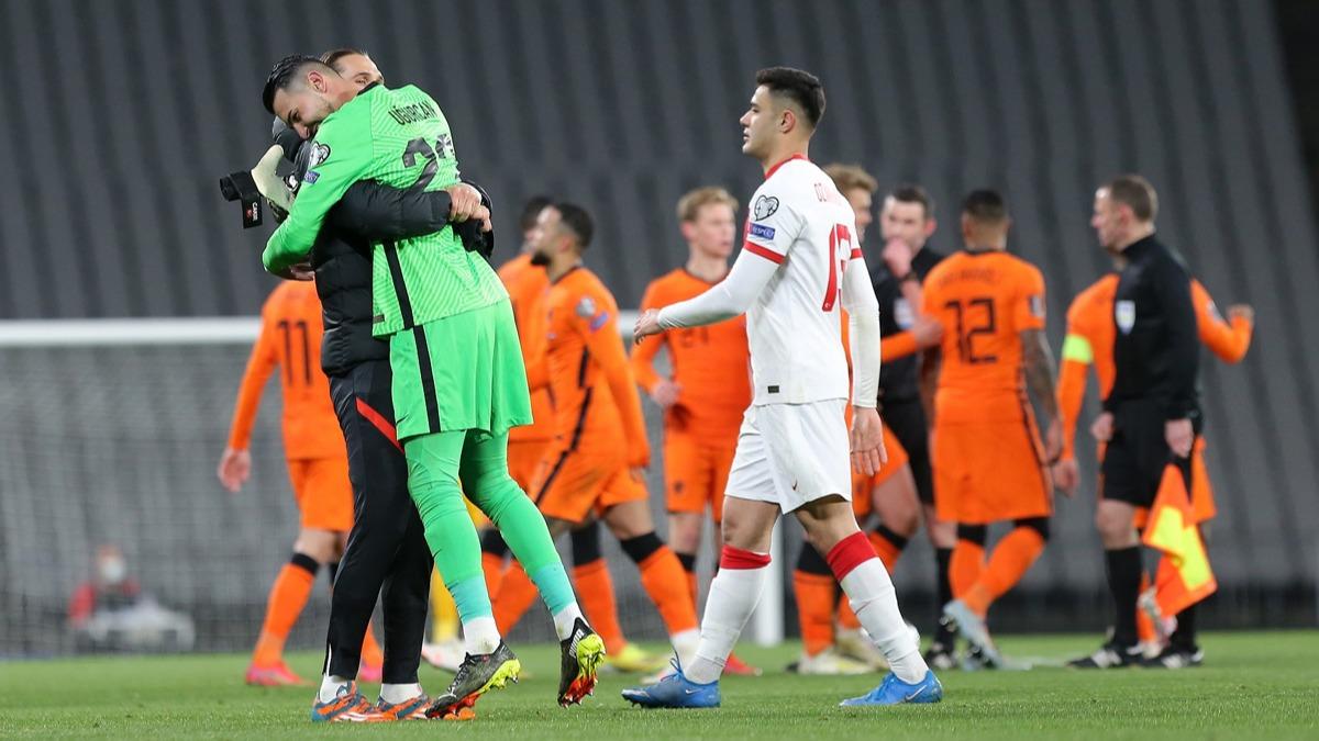 spanyol basnndan Trkiye-Hollanda manda Burak Ylmaz'a vg! ''Osmanllar, Katar 2022'ye doru...''