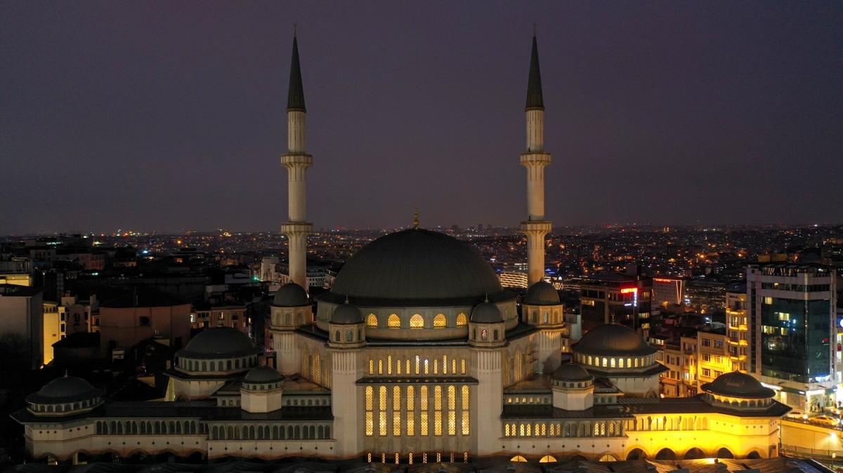 Taksim Camii Ramazan'da ibadete alacak