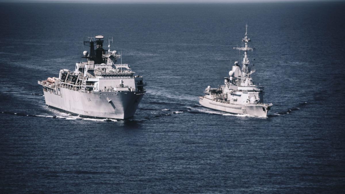 Fransa'nn, sava gemisini Yunanistan'a gnderecei iddia edildi  