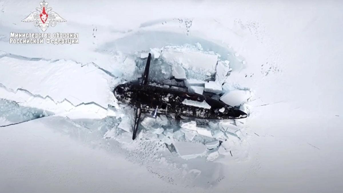Arktik'te gvde gsterisi: Buzlar krp yzeye ktlar