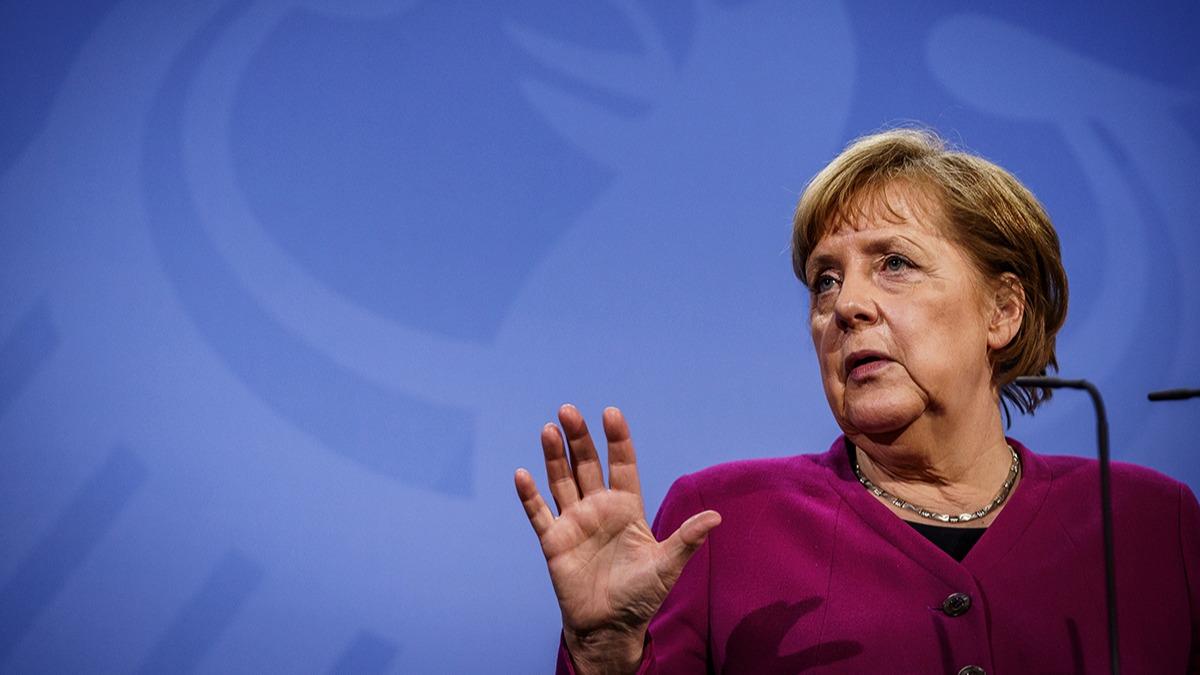 Merkel tehdit etti: ok fazla vaktimiz yok, harekete gemezseniz...