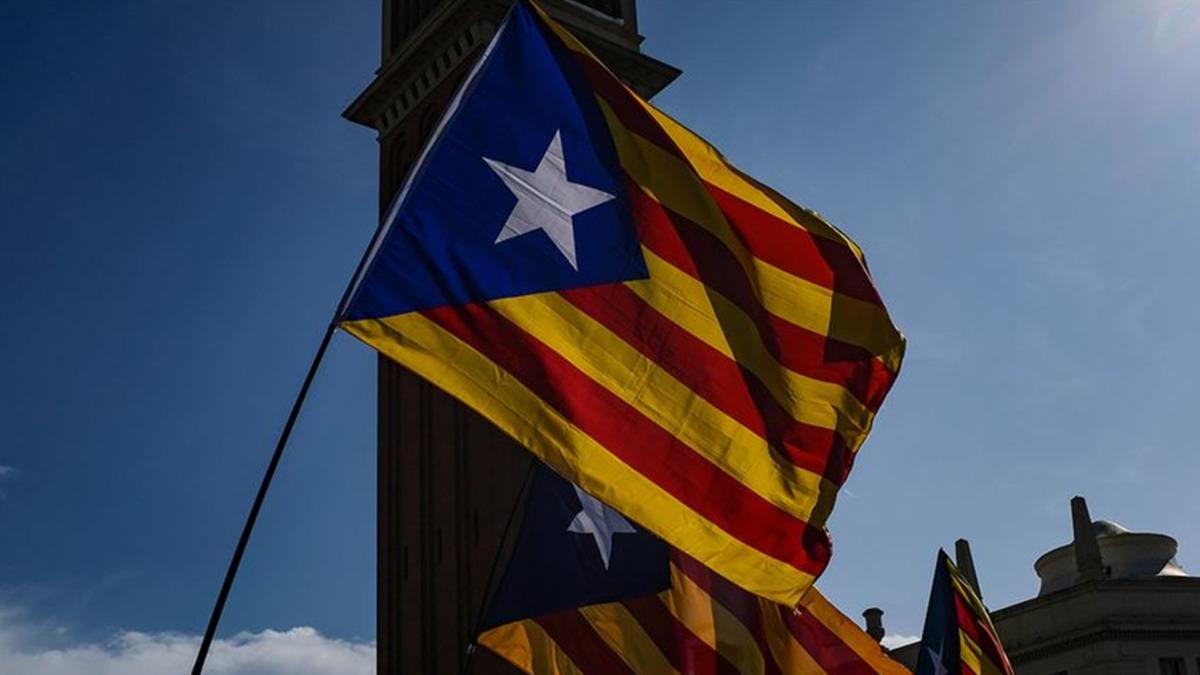 Katalonya yerel parlamentosundaki ayrlk partiler, hkmet kurmakta anlaamad