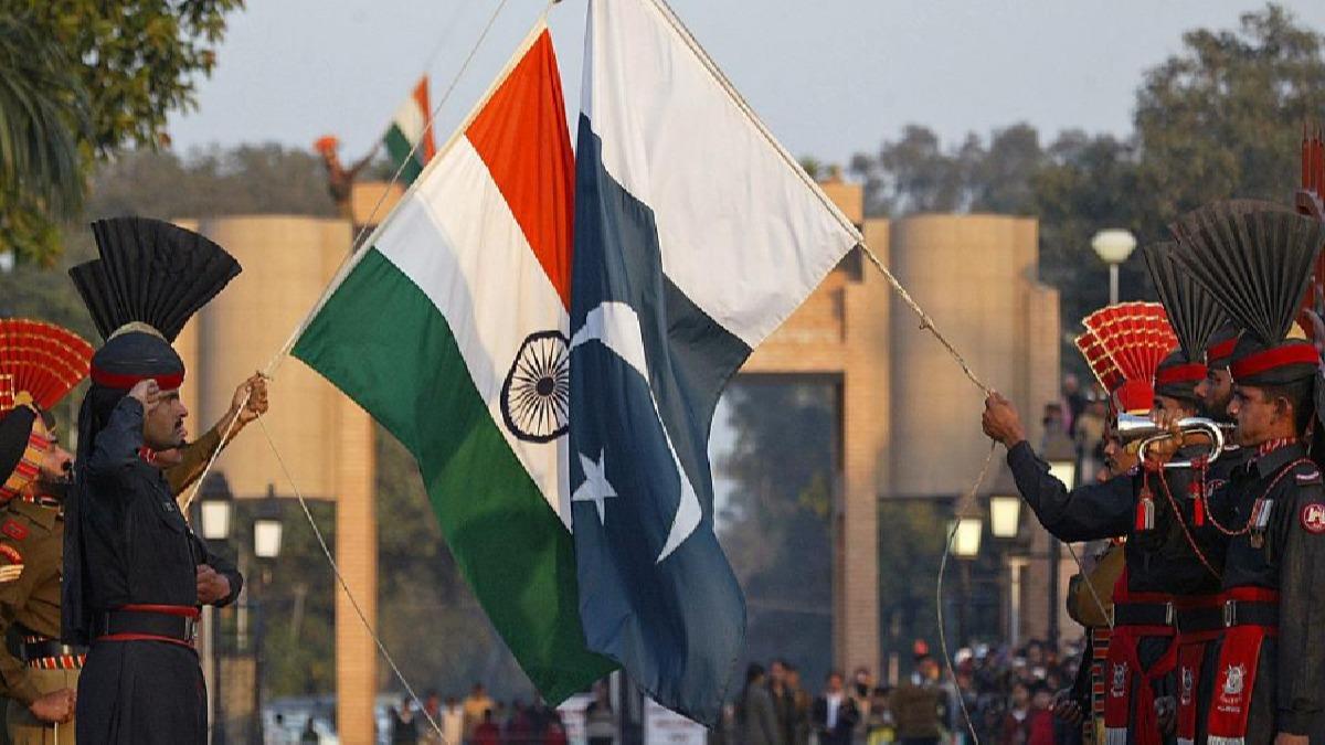 Pakistan ve Hindistan yaklak 2 yln ardndan ticarete balyor