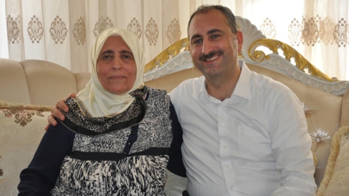 Adalet Bakan Abdlhamit Gl'n annesi Saliha Gl vefat etti