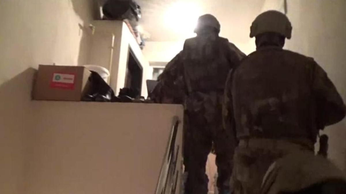 zmir'de DEA operasyonu
