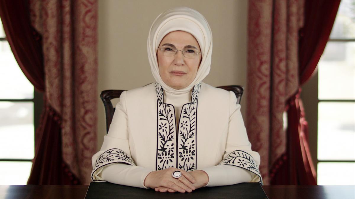 Emine Erdoan'a dnyann drt bir yanndan Kovid-19'a kar dayanma teekkr