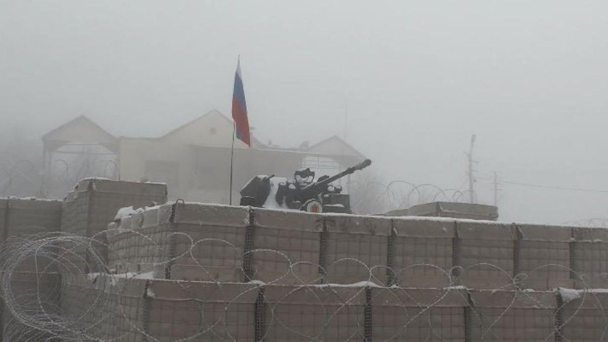 Ermenistan askerleri snrdaki Azerbaycan ve Rus askerlerine ate at