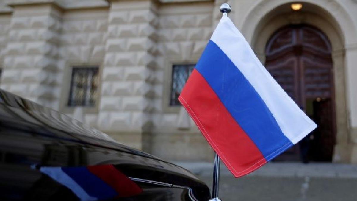 Moskova-Prag arasnda diplomatik kriz! Snr d edilecekler
