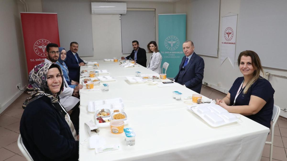 Cumhurbakan Erdoan, salk alanlaryla iftar yapt 
