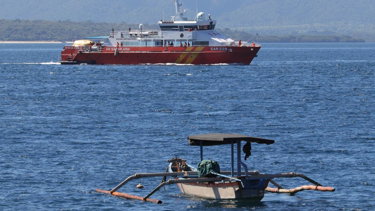 Endonezya aklarnda kaybolan denizaltyla ilgili yeni gelime