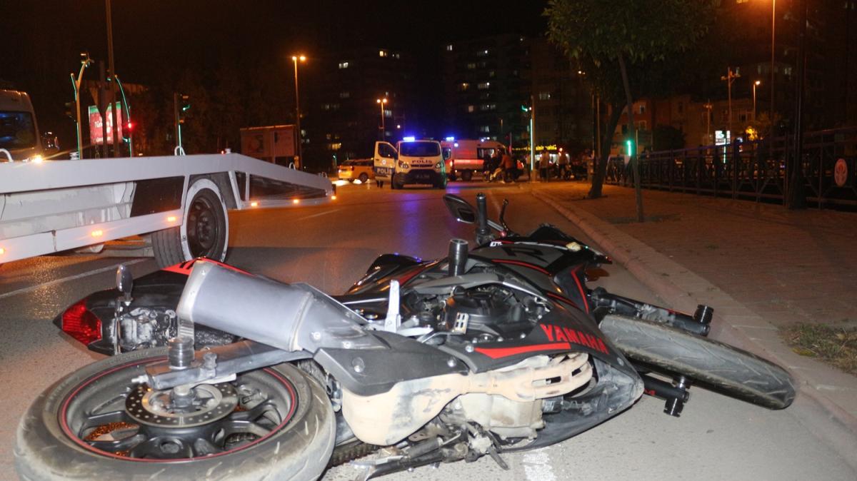 Adana'da meydana gelen motosiklet kazasnda 2 kii yaraland