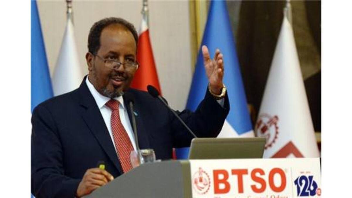 Eski Somali Cumhurbakan Mahmud, askerlerin evine saldrdn iddia etti