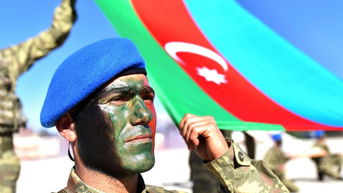 Azerbaycan ordusu askerleri Isparta'da komando eitimi ald