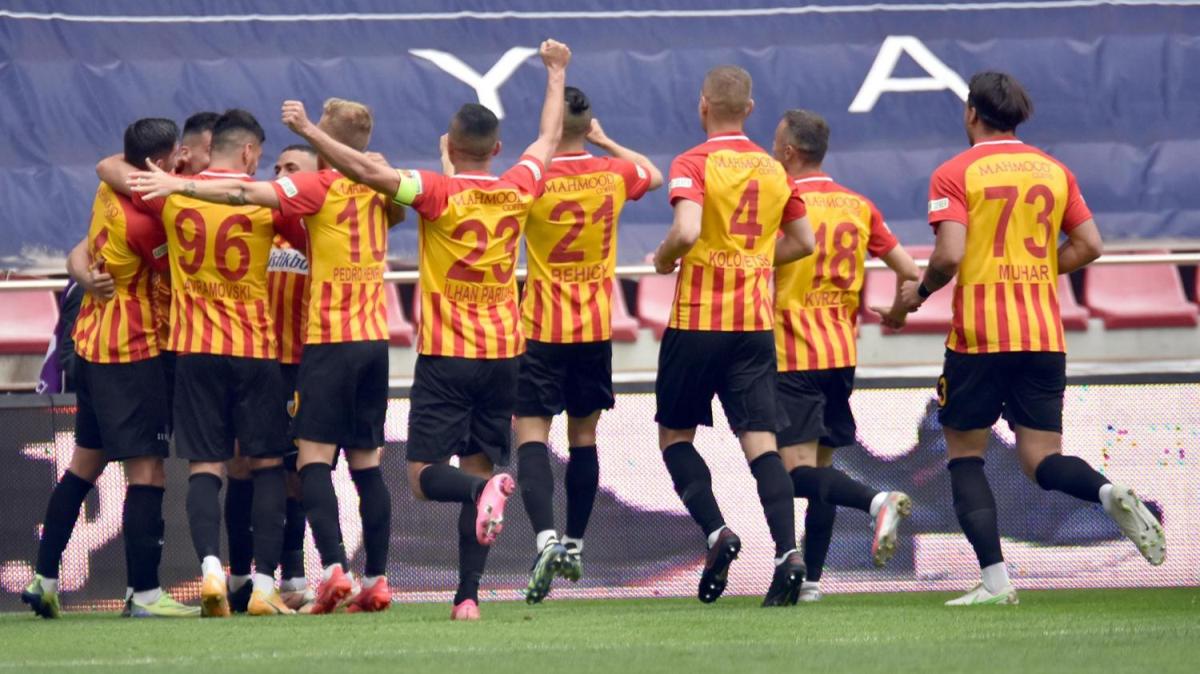 Kayserispor, Denizlispor'u devirdi! Tam 9 gol... 