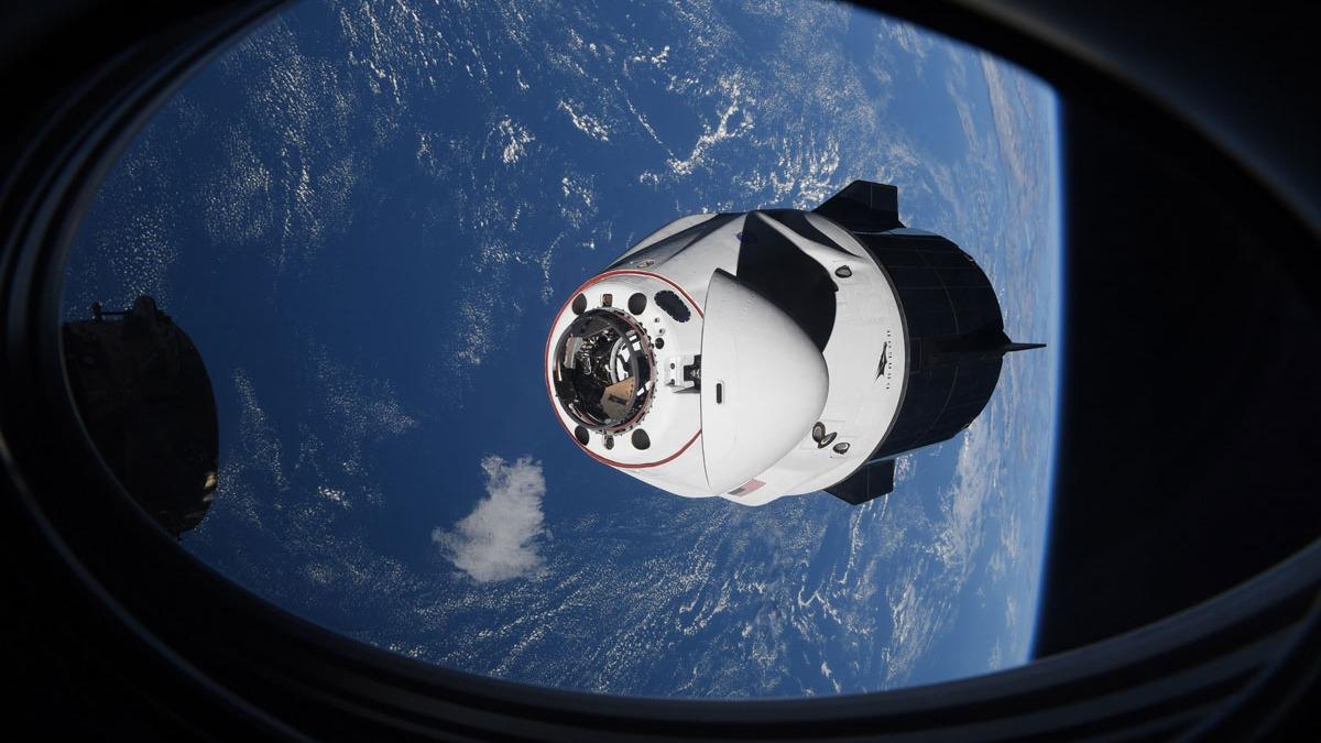 NASA ve SpaceX kt hava koullar nedeniyle astronotlarn dnn erteledi