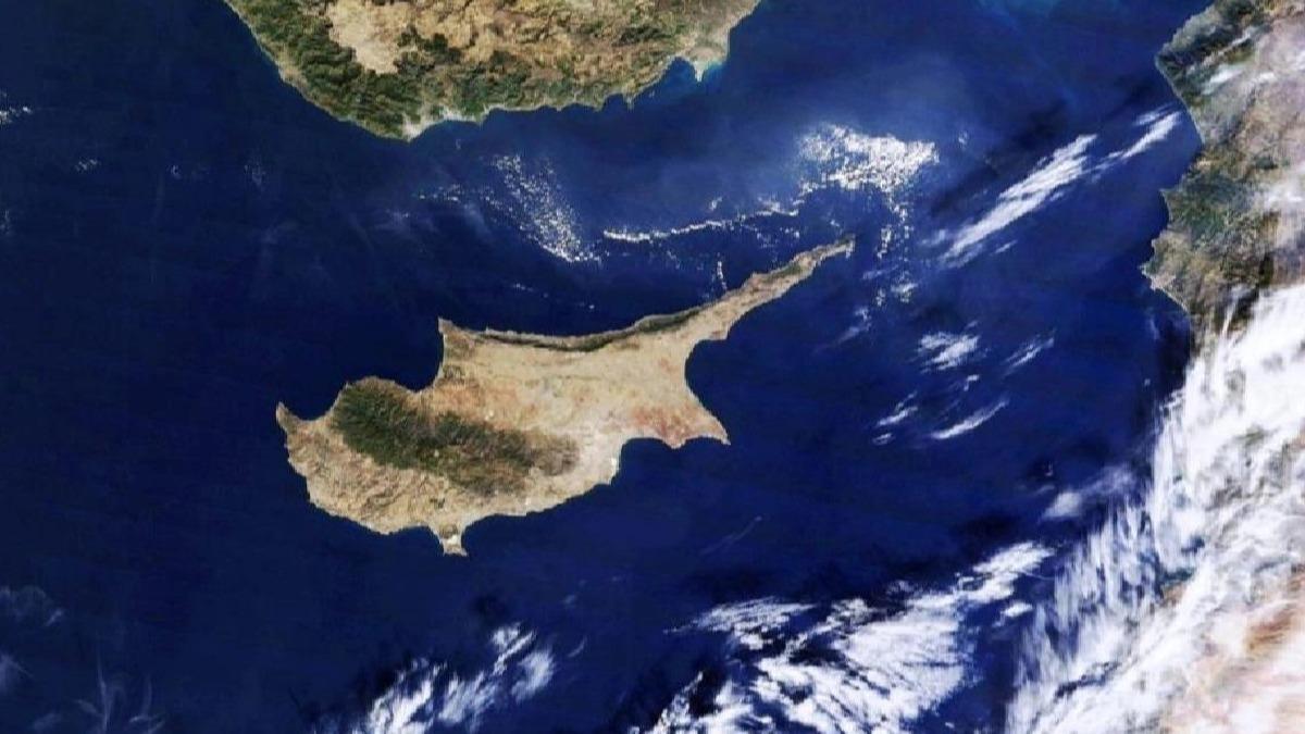 Uzmanlara gre Dou Akdeniz'in gvenlii ''iki devletli zm''den geiyor