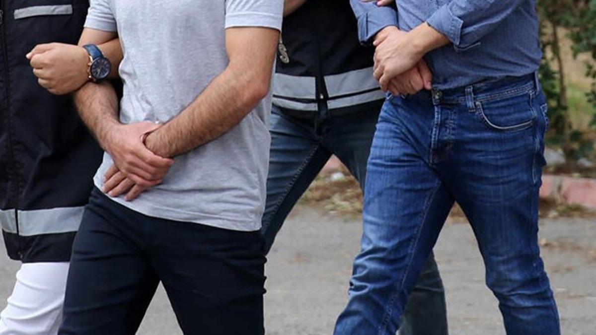Kahramanmara'ta uyuturucu operasyonunda yakalanan biri cezaevi firarisi 2 kii tutukland 