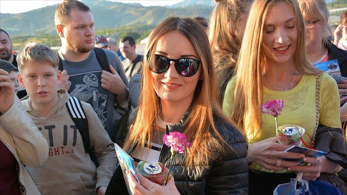 Ukraynal turistlerin Kovid-19 srecinde tatil adresleri Trkiye oldu