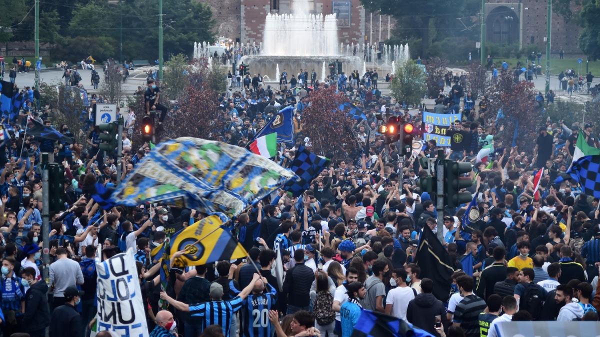 Inter'in ampiyonluk kutlamas tepki ekti