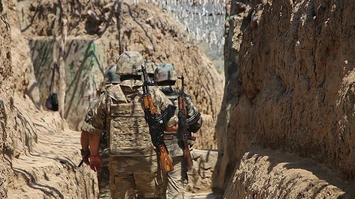 Azerbaycan, 3 Ermeni askerini iade etti 