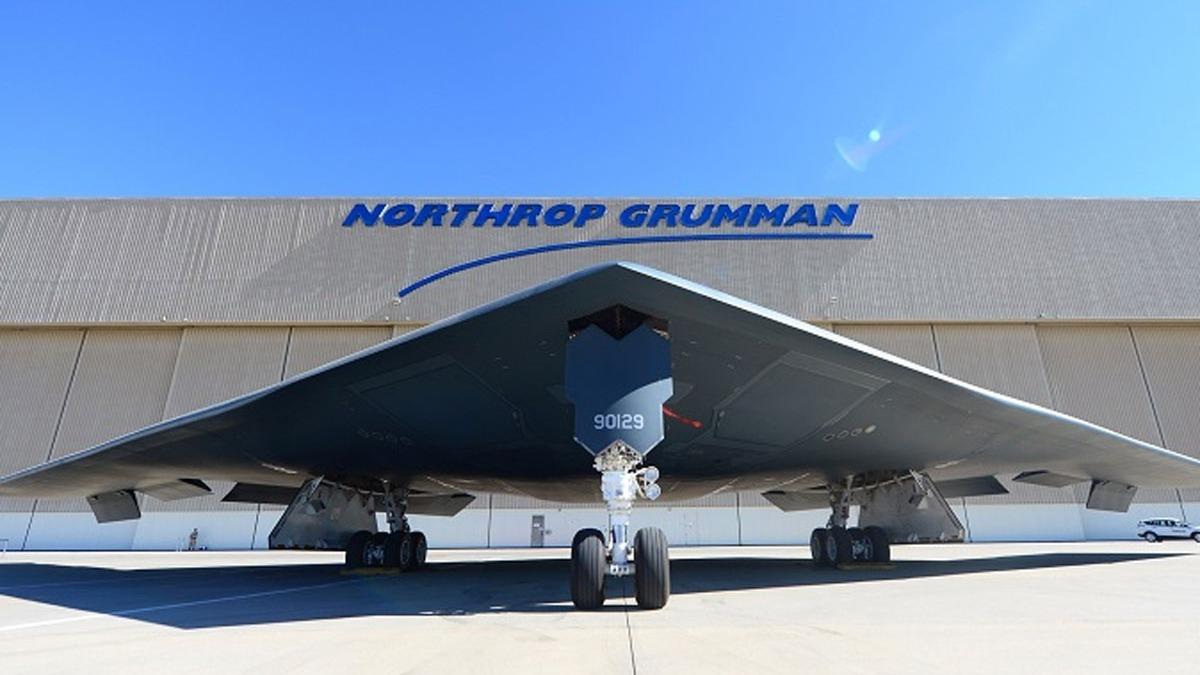 Savunma ve havaclk irketleri nisanda Northrop Grumman'la kazanrken, Boeing'le kaybetti