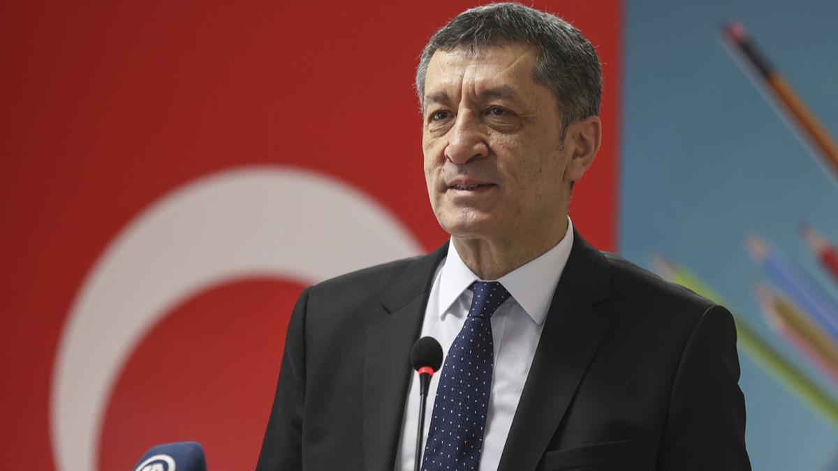 Bakan Seluk'tan snavlar hakknda yeni aklama