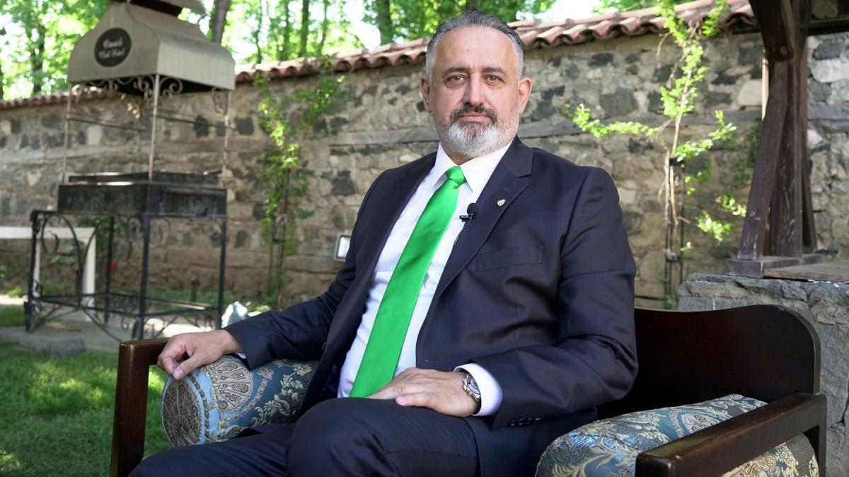 Bursaspor Bakan Aday Serdar Acarhoroz projelerini aklad