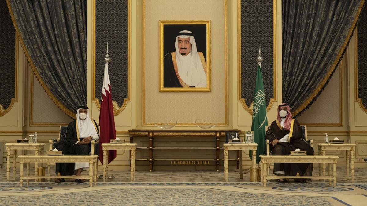 Katar Emiri Al Sani'den Suudi Arabistan'a ziyaret
