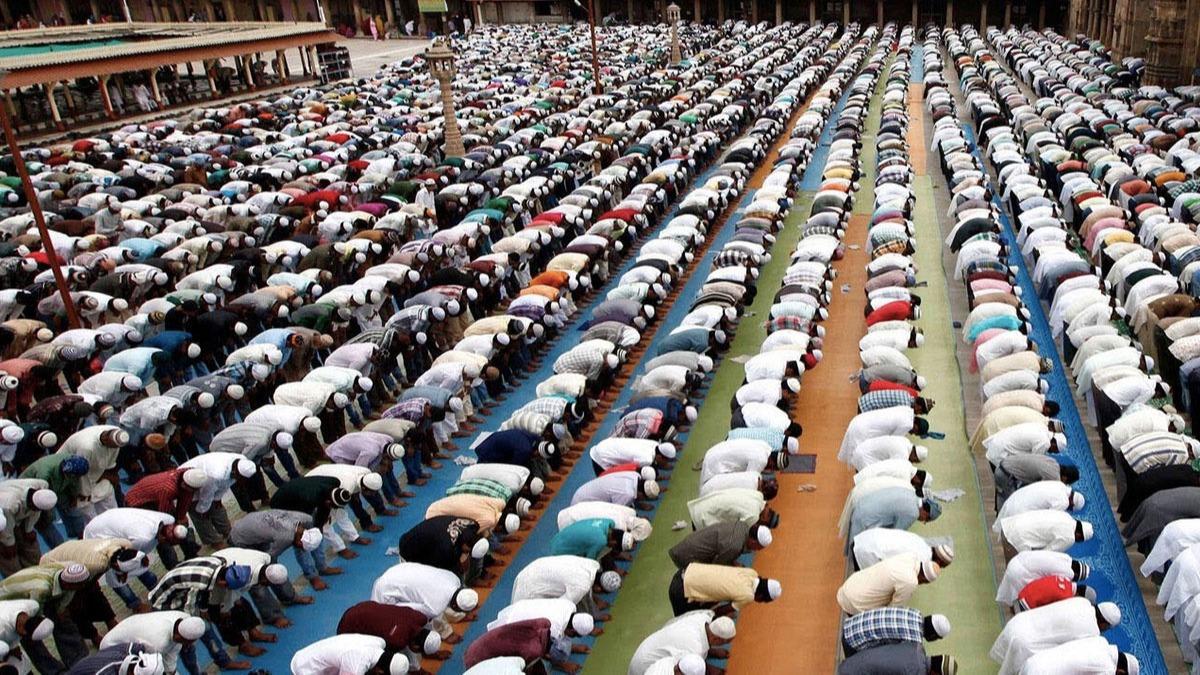 Bugn cuma namaz klnacak m? Bugn cuma namaz var m?