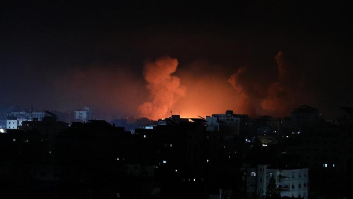 srail'in Gazze'ye dzenledii saldrlarda ehit says 8'e ykseldi 