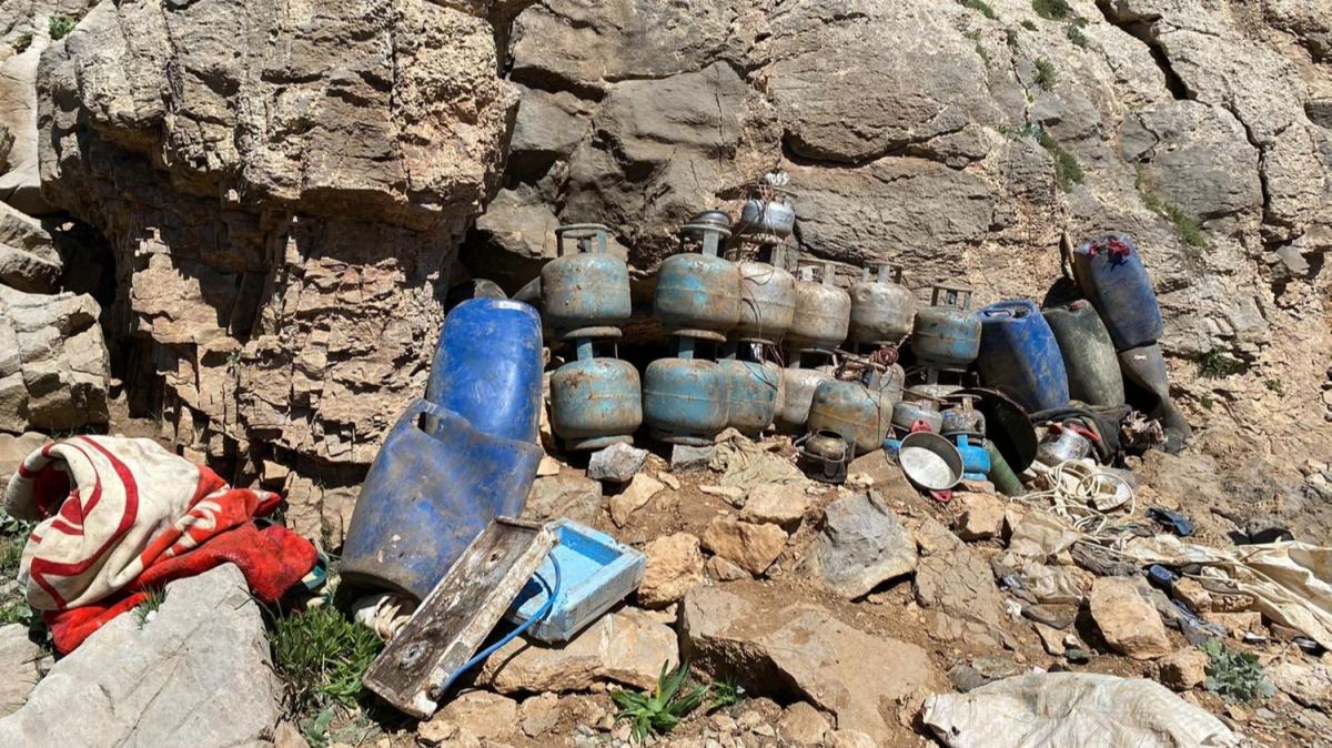 Terör örgütü PKK'nın inleri dağıtıldı 