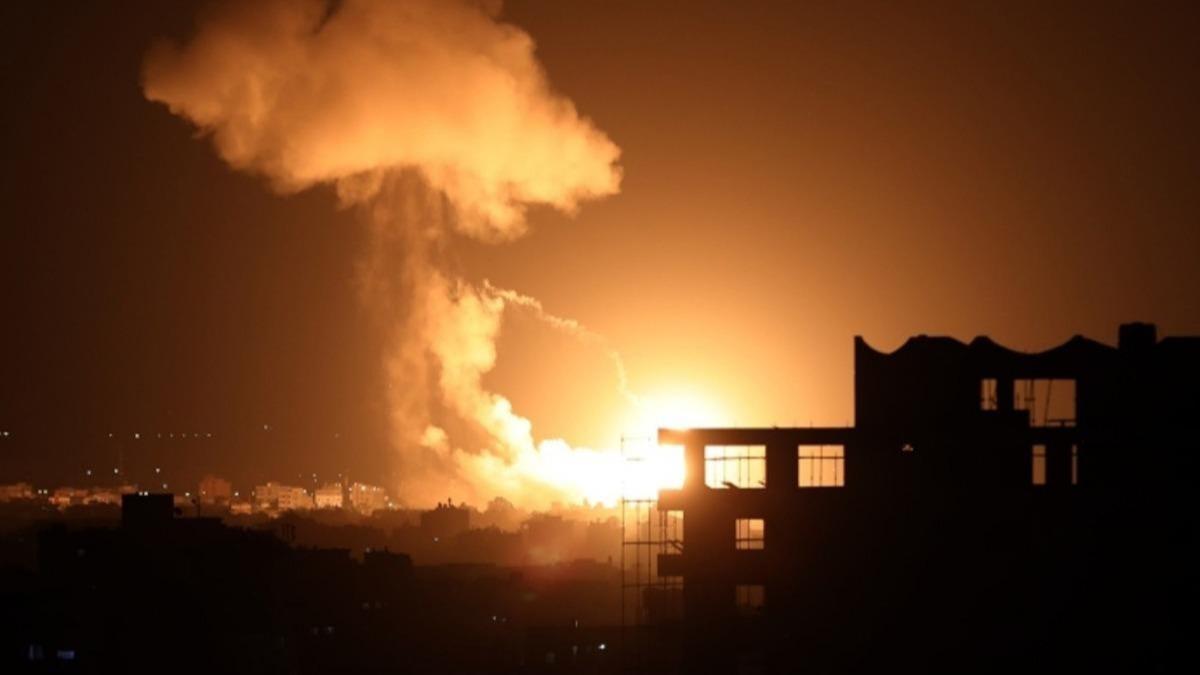 srail saldrlarnda Gazze'de hayatn kaybeden Filistinlilerin says 243'e ykseldi