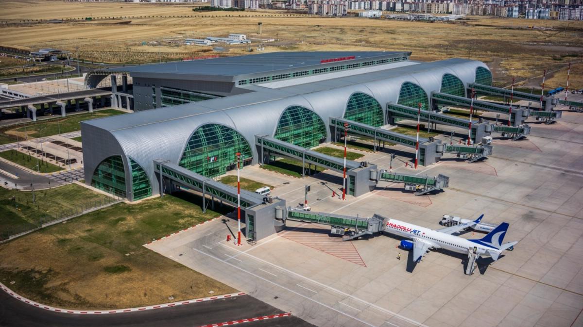 Diyarbakr Havaliman, ana pistte bakm onarm almas nedeniyle 24 Haziran'a kadar kapatlacak