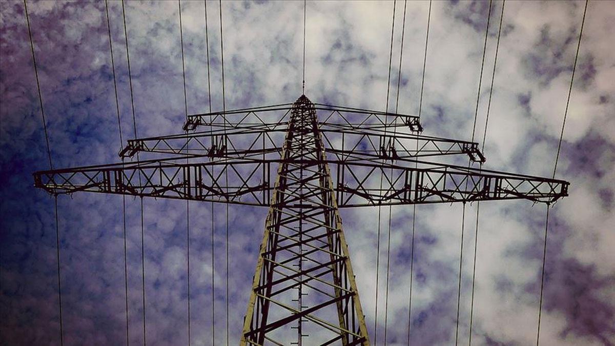 Ukrayna, Belarus ve Rusya'dan elektrik ithalatn 1 Ekim'e kadar durdurdu