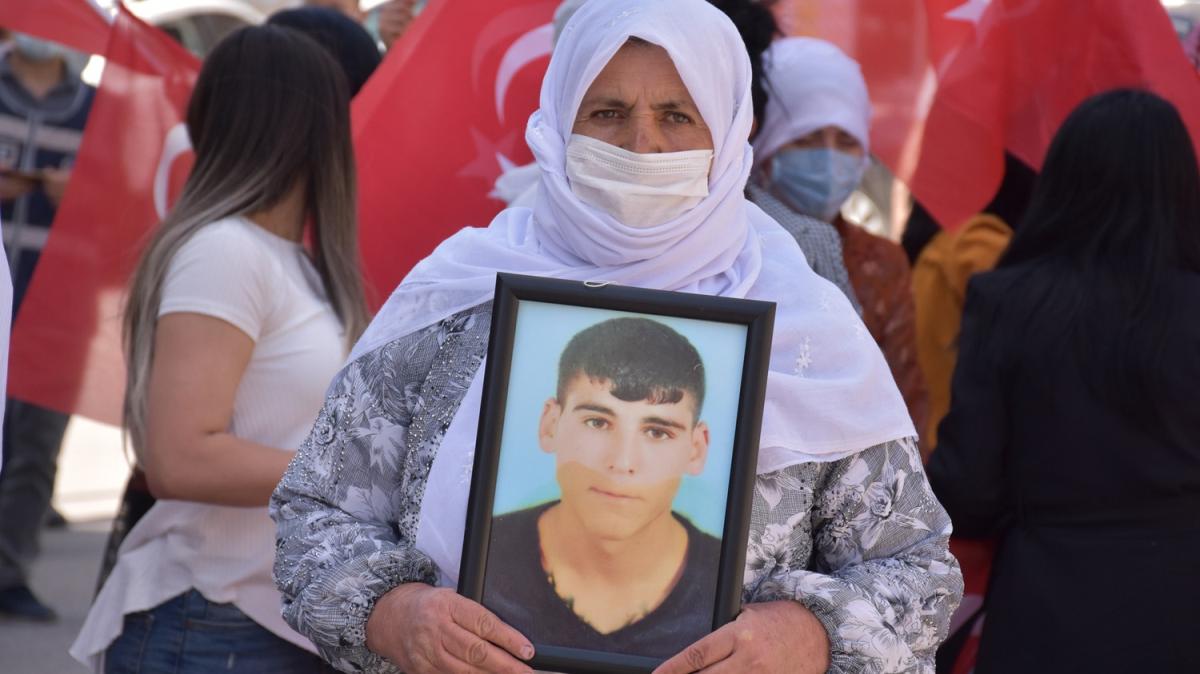 rnak'ta HDP l Bakanl binas nnde eylem: Kahrolsun PKK, i birliki HDP