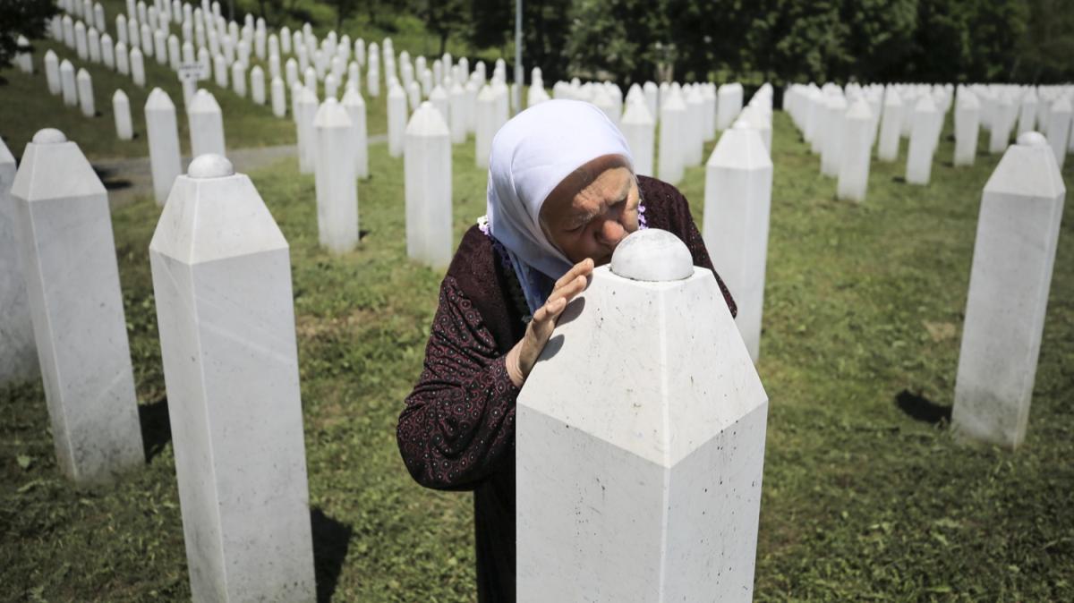 Srebrenitsa'da iki olunu kaybeden Djogaz: Bu ktl yapanlarn yzlerine tkrrdm ama elimi kirletmezdim