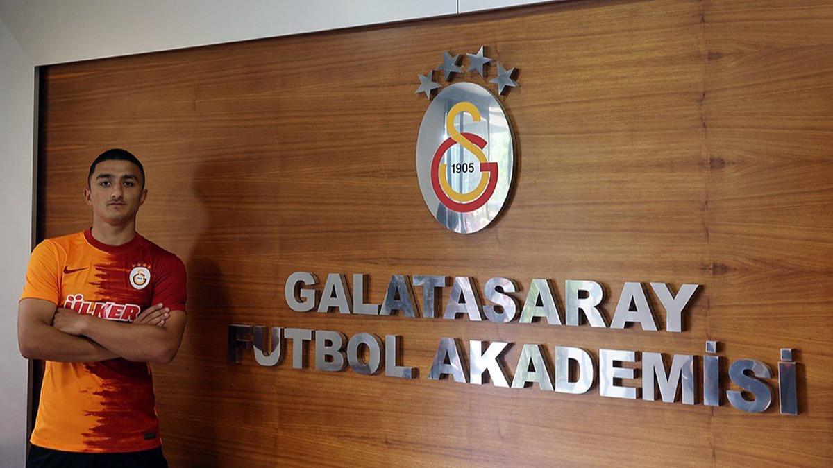 Berkan Mahmut Keskin'den Galatasaray'a iki yllk imza 