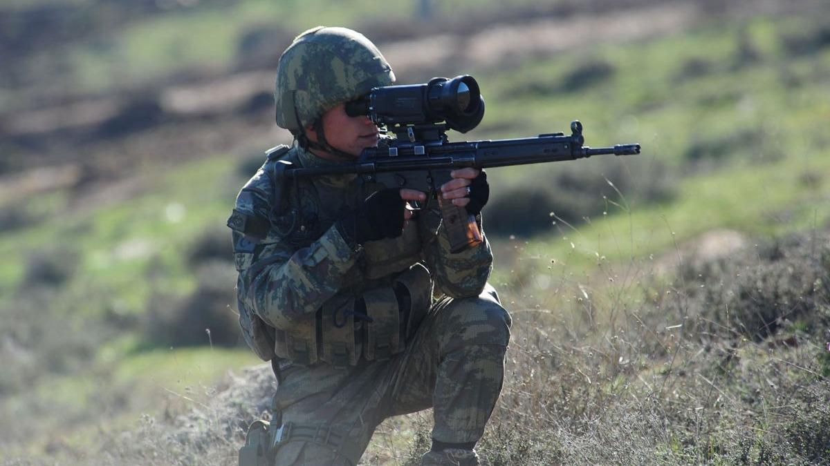 ran topraklarndan atlan rokete karlk verildi! 3 PKK'l terrist etkisiz hle getirildi