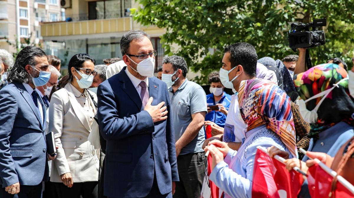 Bakan Kasapolu'ndan Diyarbakr annelerine destek ziyareti