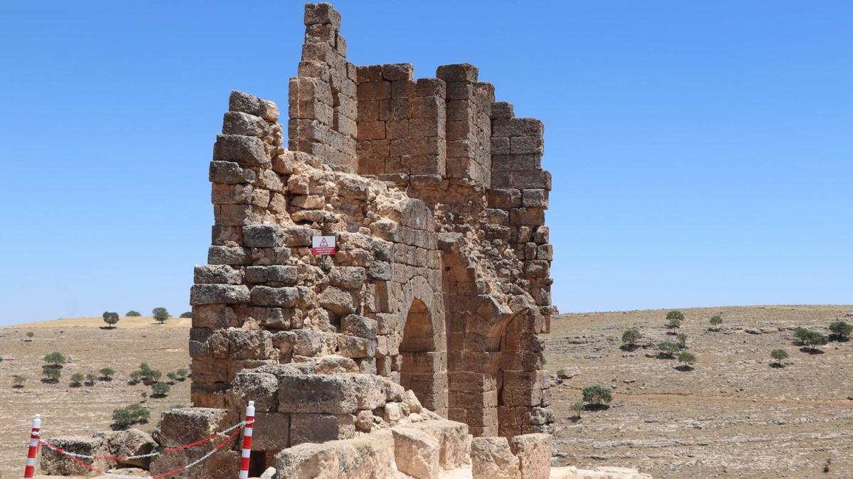 UNESCO Dnya Miras Geici Listesi'nde: Zerzevan Kalesi'ndeki Mithras Tapna'na balantl yaplar bulundu