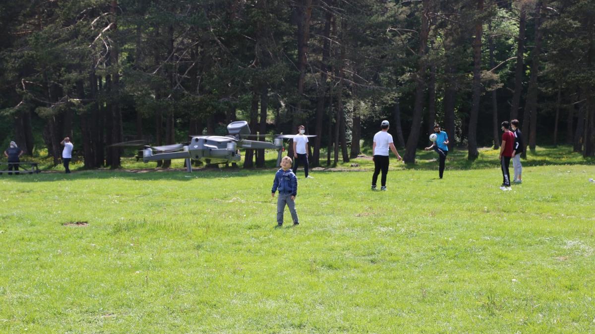 Abant'ta drone ile vatandalara koronavirs uyars