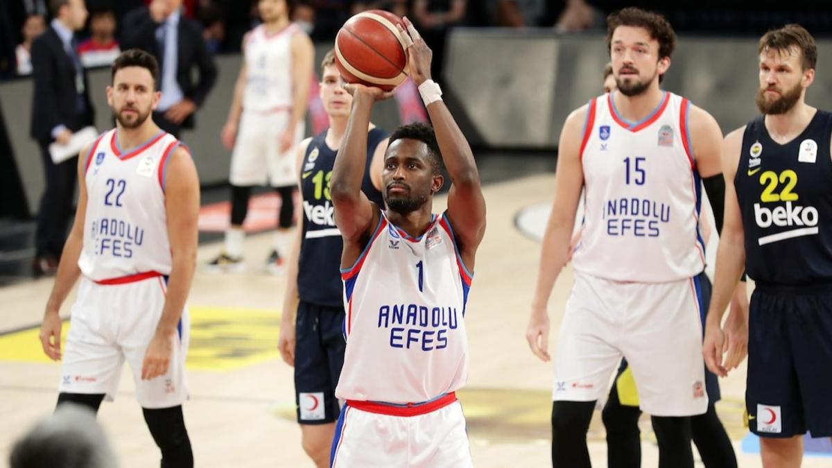 Olayl mata kazanan Anadolu Efes