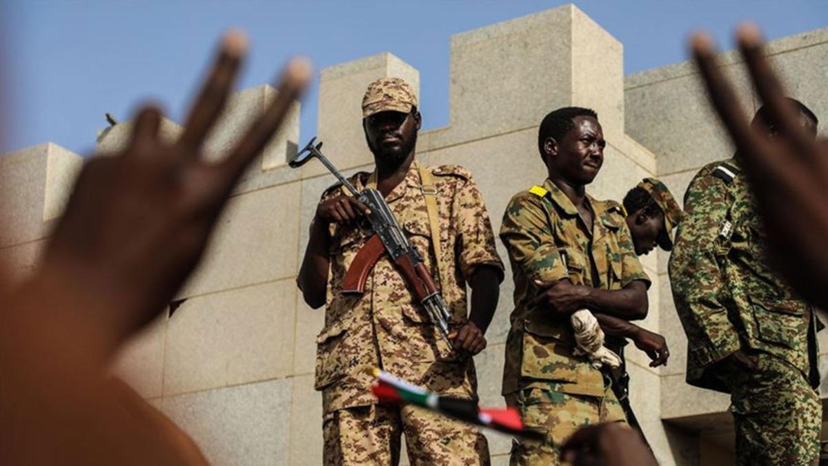 Sudan'da ordu darbe iddialarn yalanlad