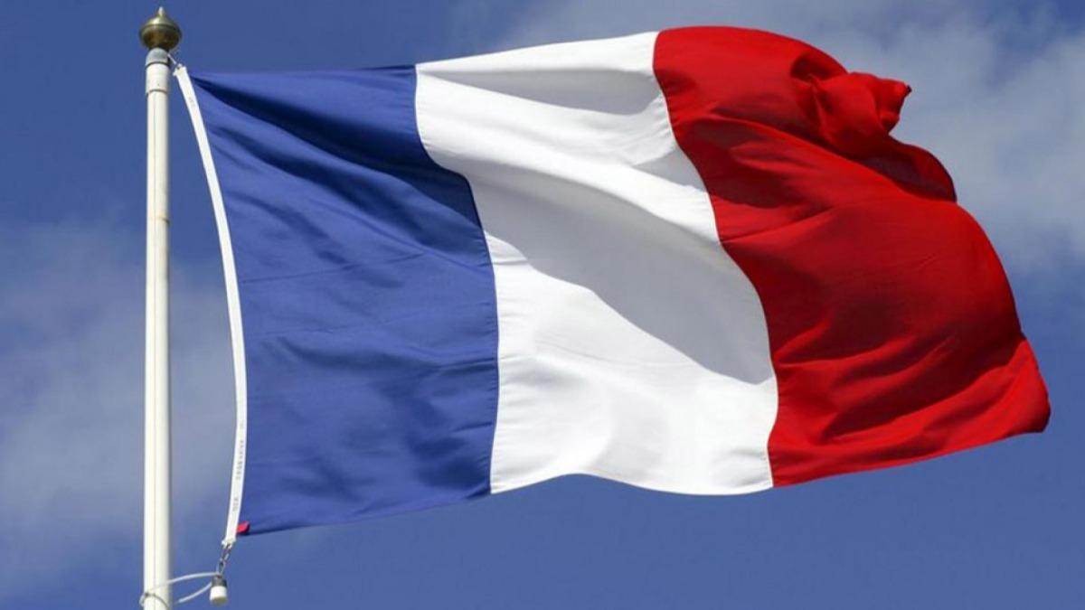 Fransa, devleti dava eden 3 liseliye tazminat deyecek 