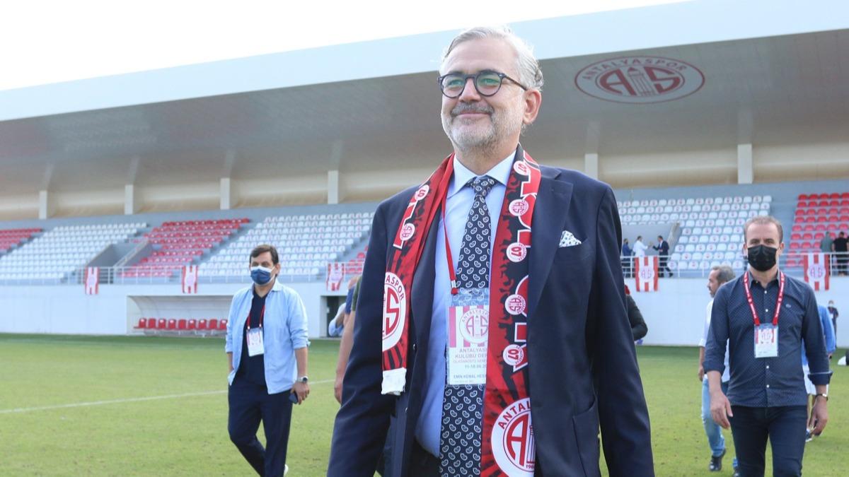 Emin Kemal Hesapolu Antalyaspor Kulb Derneinin bakan oldu