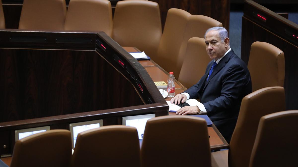 srail'de babakanlk koltuunu kaptran Netanyahu'yu neler bekliyor?