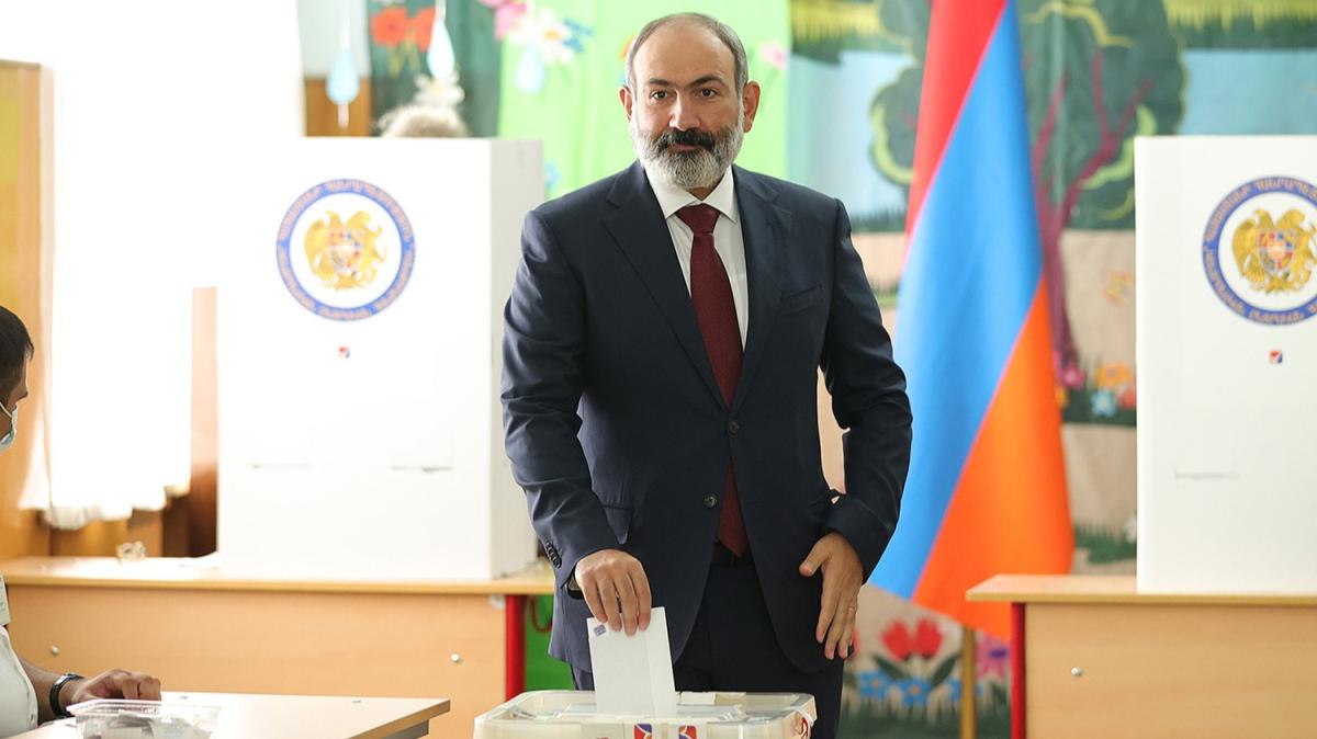 Ermenistan'da erken parlamento seimlerinde oy verme ilemi sona verdi 